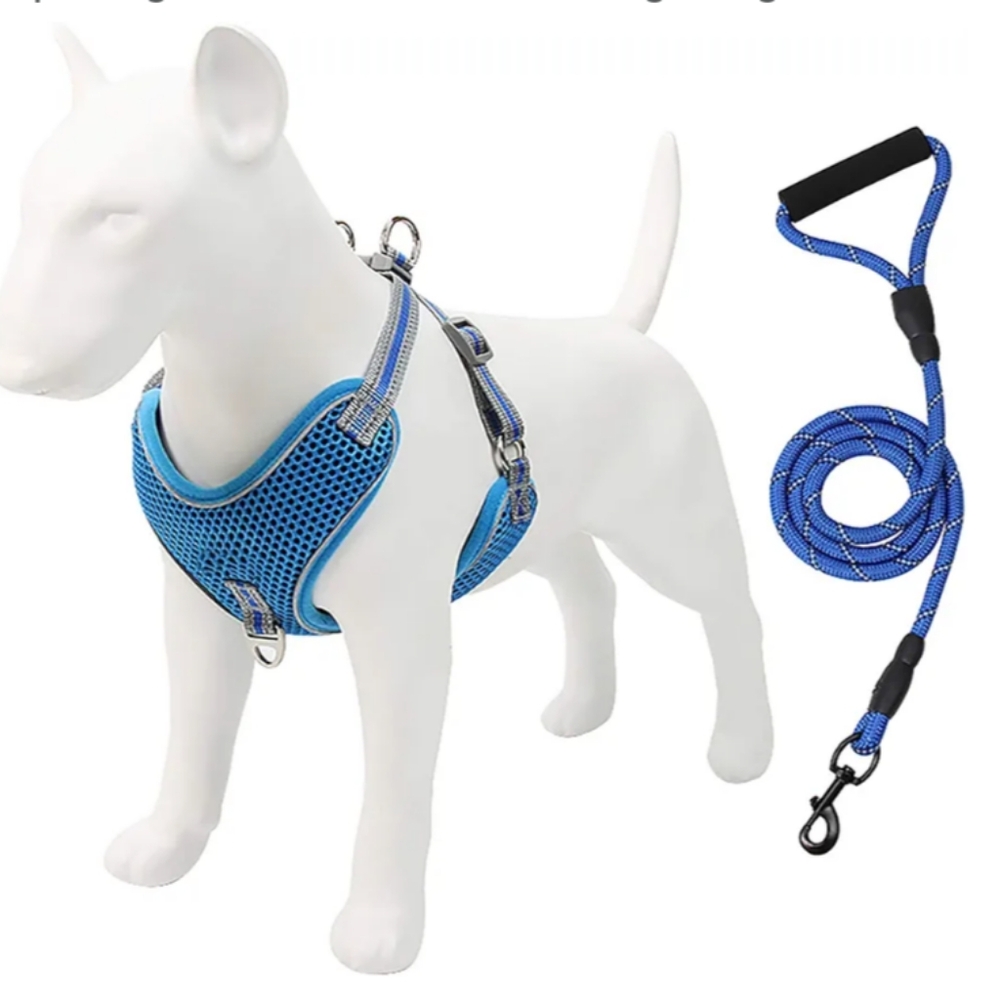 New without tag chest strap dog harness.